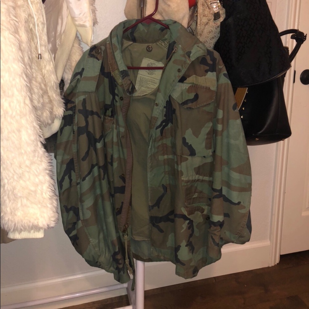XL camo jacket